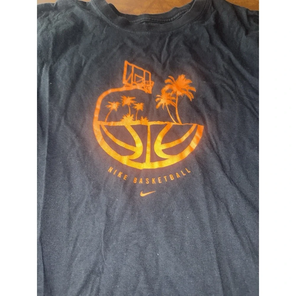Boys Youth Nike Tee Basketball Palm tree t-Shirt Size Large